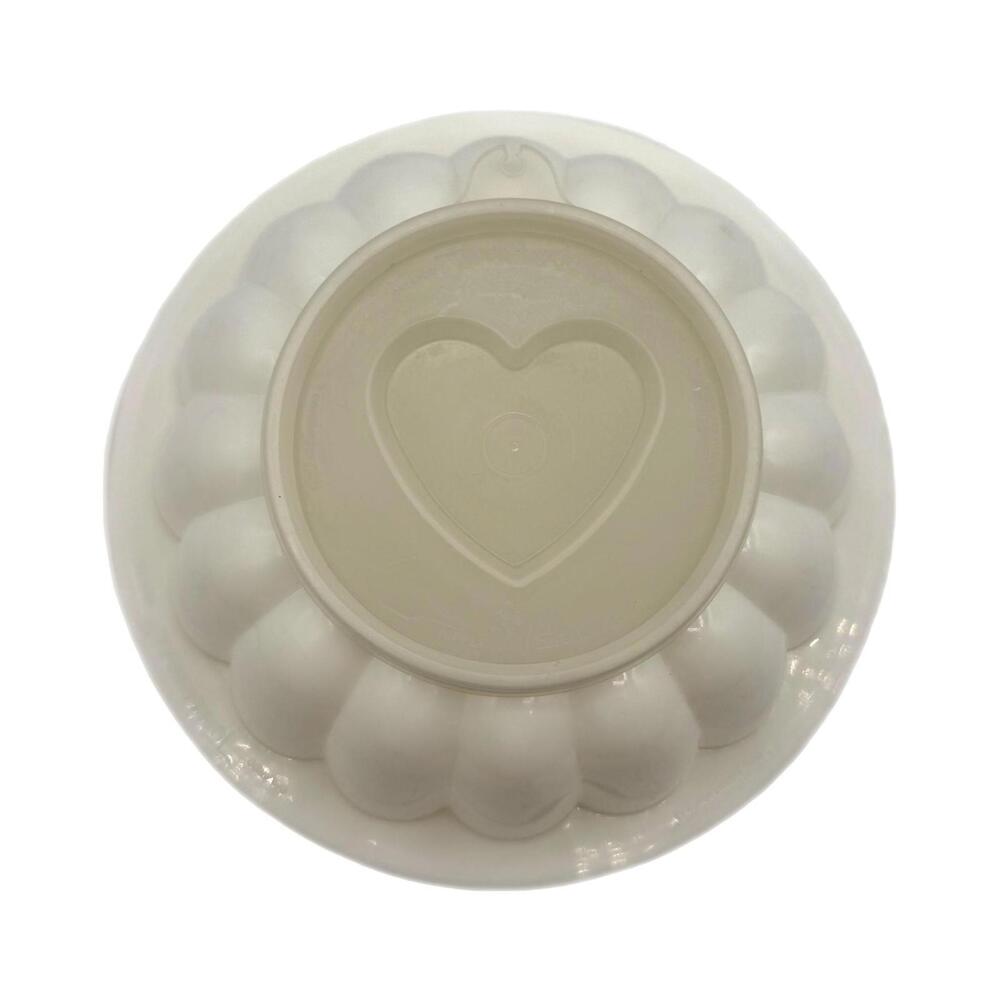 Vintage Tupperware White Heart-Shaped Jel-Ring Jello Mold & Lid